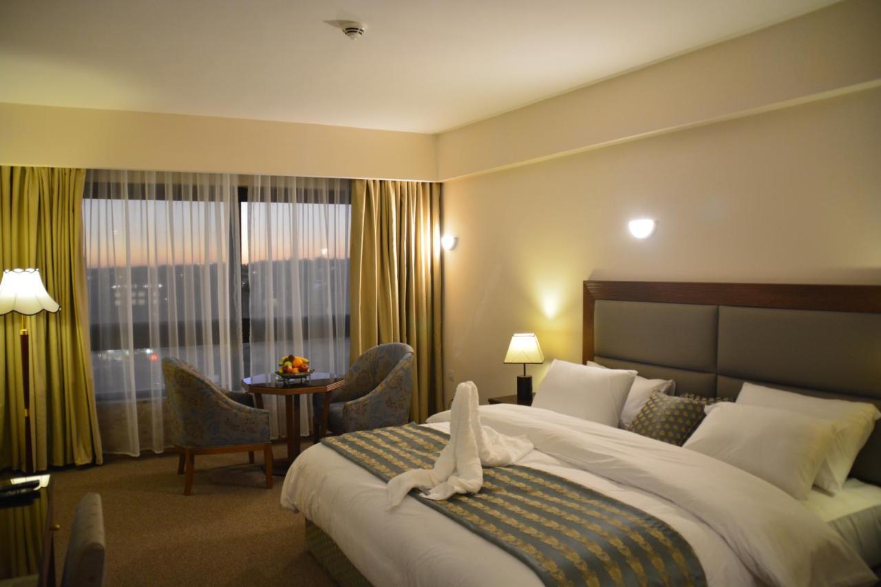 Saray Hotel Amman Exteriör bild